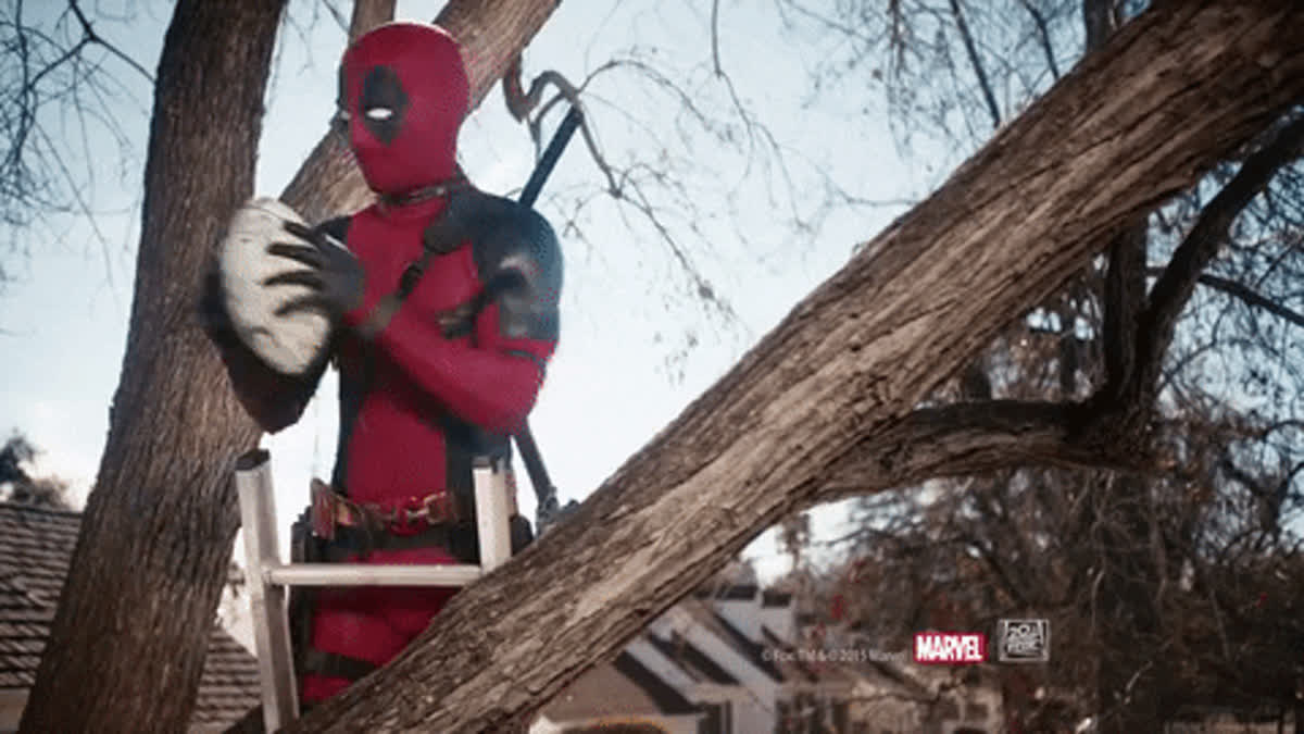 Deadpool Helping GIF - Funny GIF | GifVif