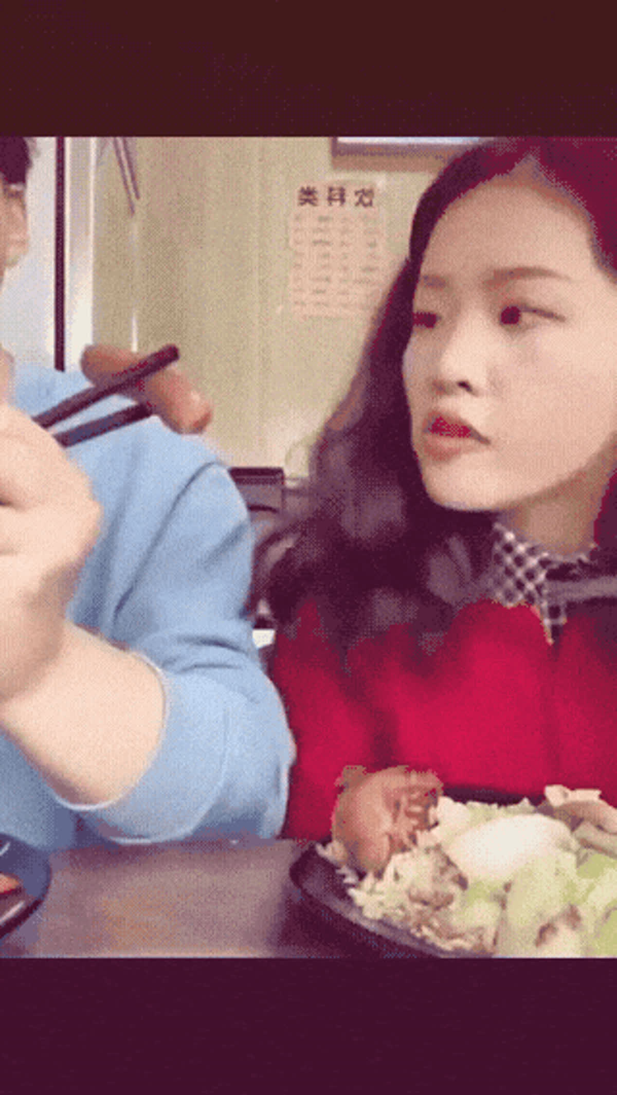 Distraction is key GIF - Funny GIF | GifVif
