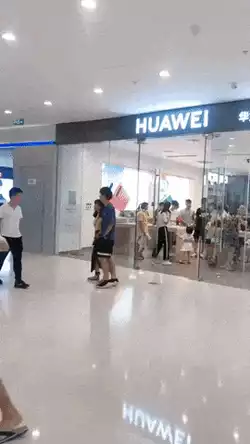 Huawei Vs Apple in China