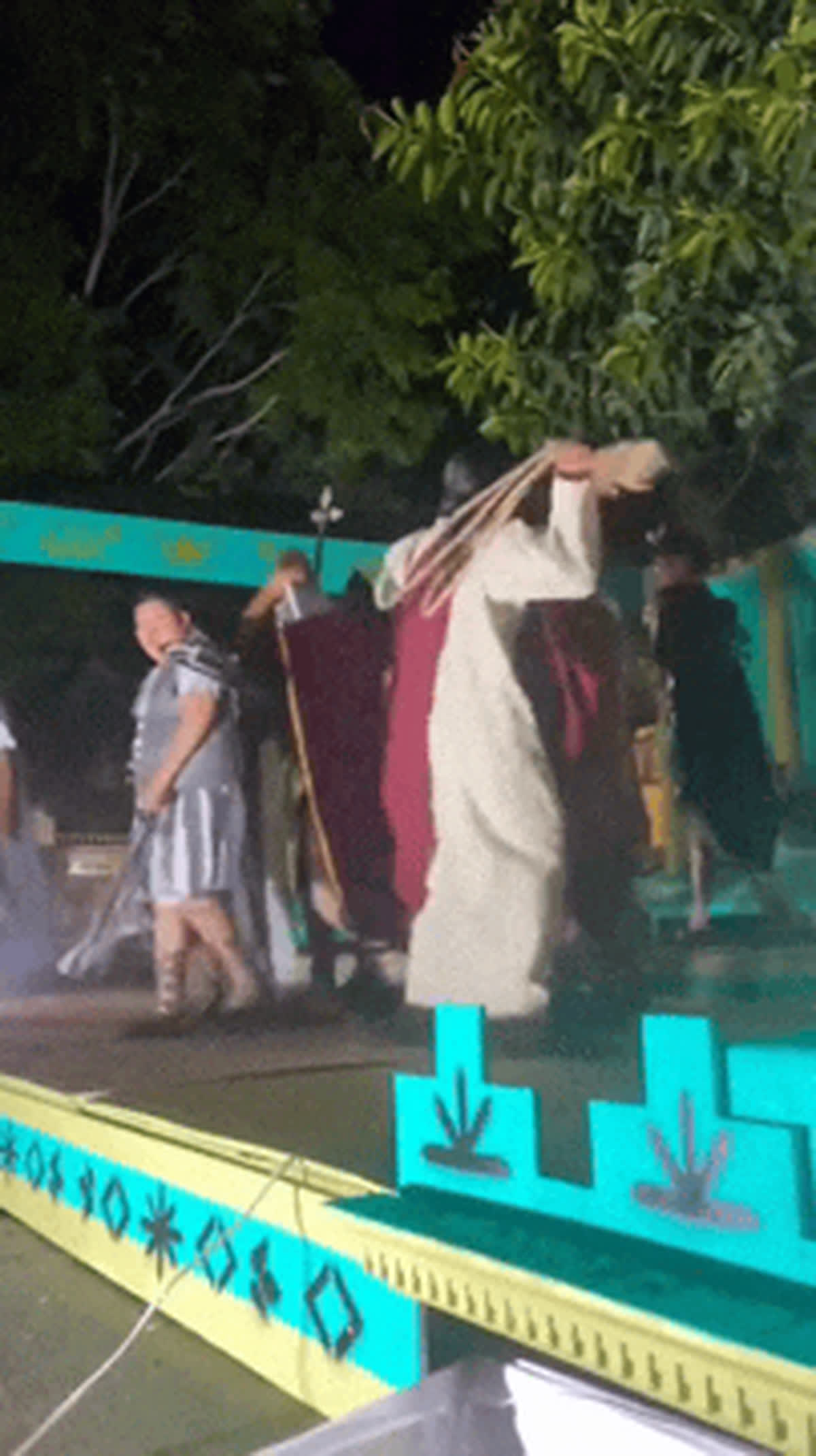 Some of the Best Easter GIFs You will See Today 😂