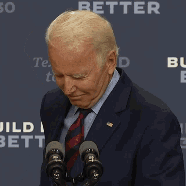 oh-lord-joe-biden.gif.pagespeed.ce.jWP00C6_0O.gif