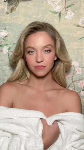 sydney sweeney actress feeling gif – Trending GIF on GifVif